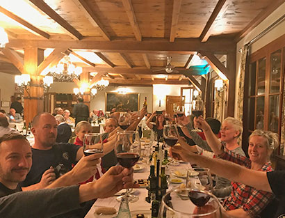 Ankunft in Barcelona – Sicherheitseinweisung - Welcome-Dinner