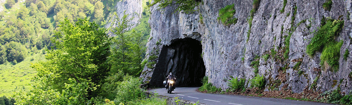 IMTBIKE Motorradreise Pyrenäen Von Küste zu Küste