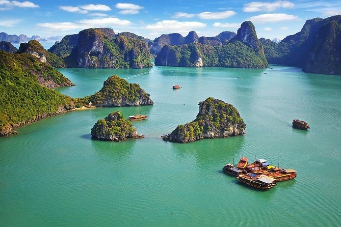 Ha Long Bay – Hanoi (Vietnam)